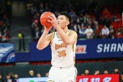 葛昭宝半场1次出手未得分却贡献3板1帽正负值+11