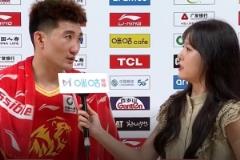 孙铭徽：身体不适仍全神贯注，整场比赛全力以赴