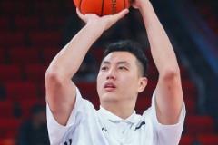 翟晓川：关键时刻忆起老马教诲，保持冷静应对局势