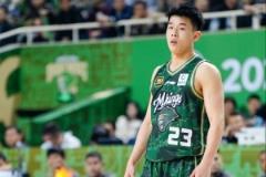 王健：林葳不适合打一号位，尤其在高水平赛事中更显不足