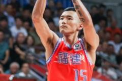 福建男篮夏训启幕，陈林坚、黎伊扬亮相