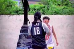 国产陈挑战模仿：黄巧克力杰伦打球到底有多骚？