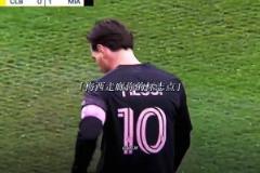 太可爱了！巴尔韦德小儿子在车库里活蹦乱跳，等待进球的爸爸！
