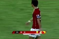 郜林反重力假摔染黄！解说笑出了流泪！
