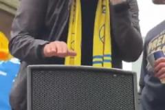如果我是DJ你会爱我吗利兹主帅法尔克在升级巡游上打碟