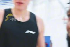 杨瀚森完成赴美第一练，训练师：这是NBA，你速度得快